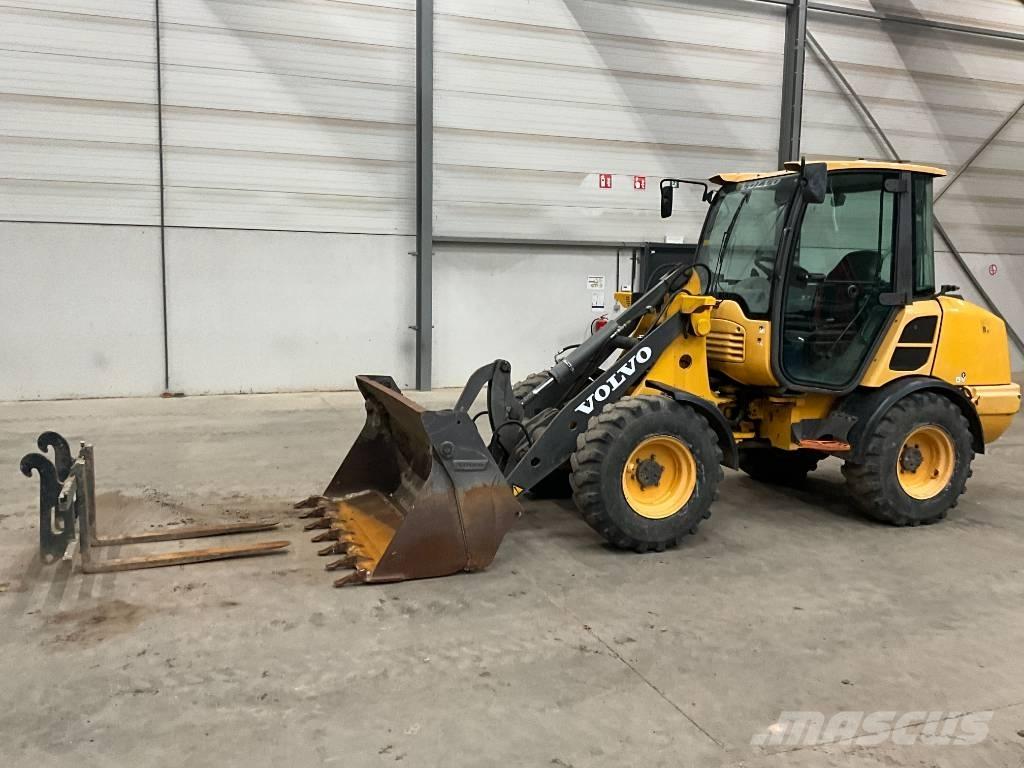 Volvo L 25 F Rataslaadurid