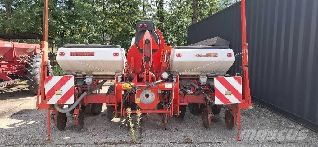 Kuhn Maxima 2 Täppiskülvikud