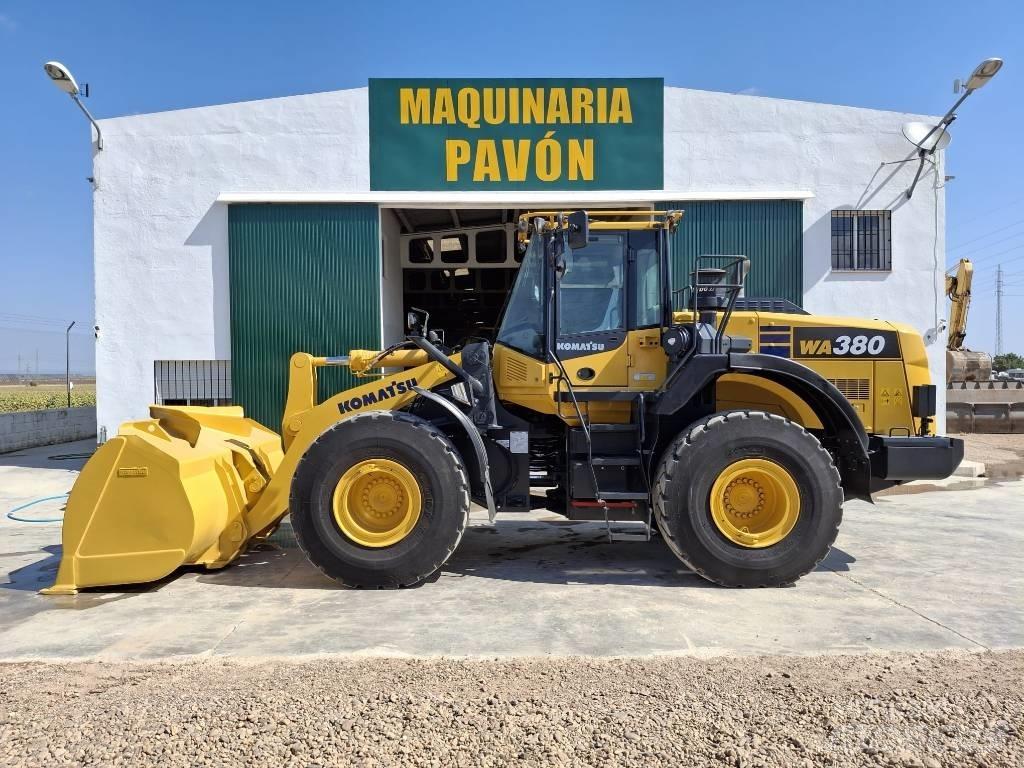 Komatsu WA 380-8 Väikelaadurid