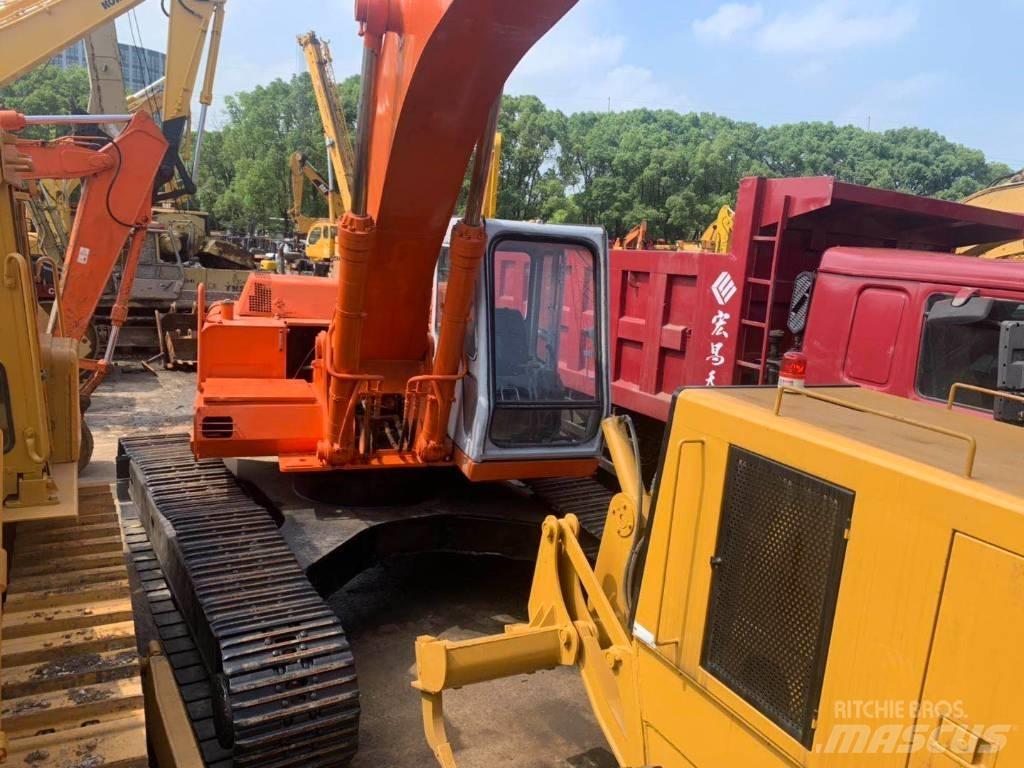 Hitachi EX 300 Roomikekskavaatorid