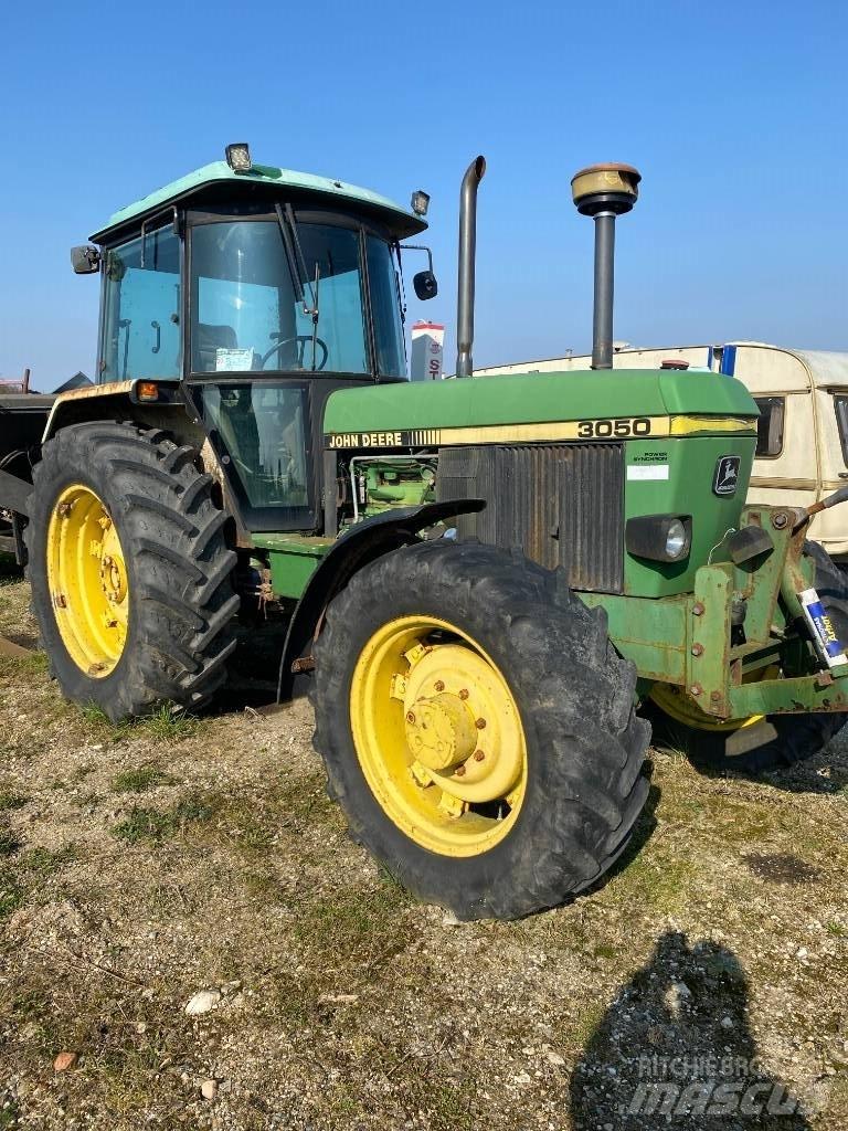John Deere 3050 4WD Traktorid