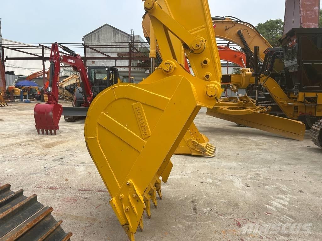 Komatsu PC 240 Roomikekskavaatorid
