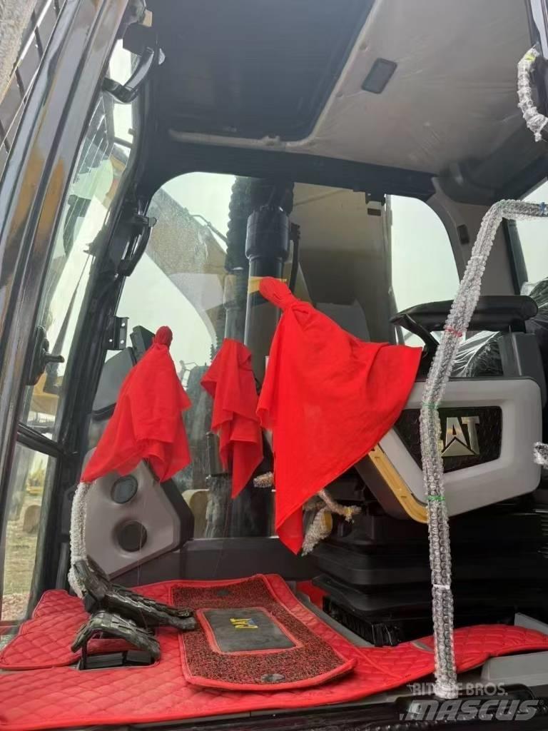 CAT 320GC Roomikekskavaatorid