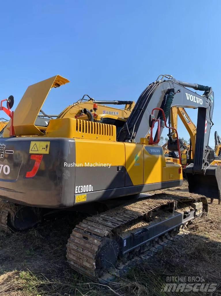 Volvo EC 300 D L Roomikekskavaatorid