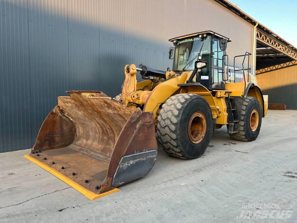CAT 966M Rataslaadurid