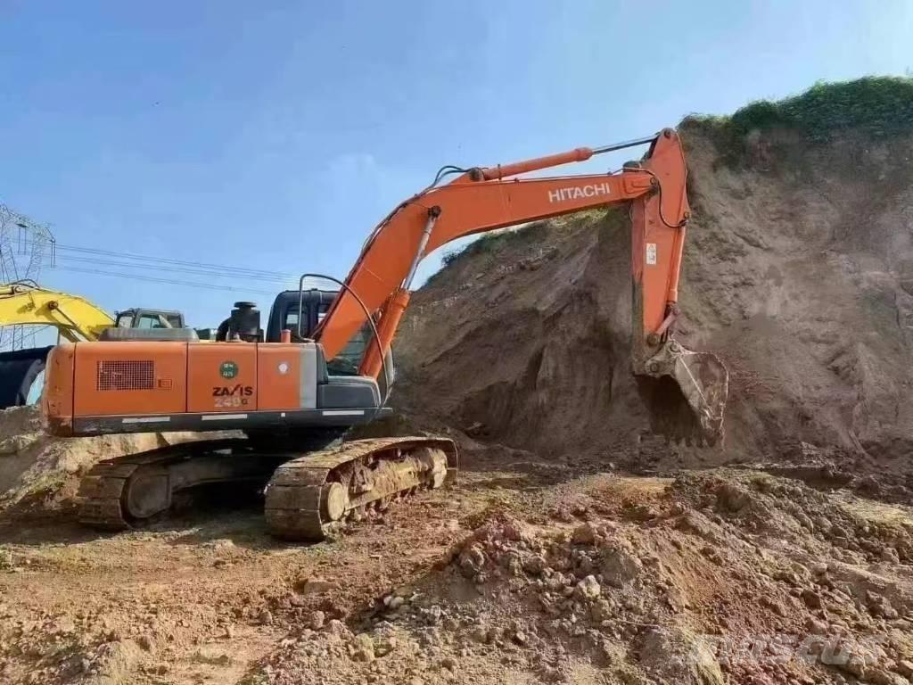 Hitachi ZX240 Roomikekskavaatorid