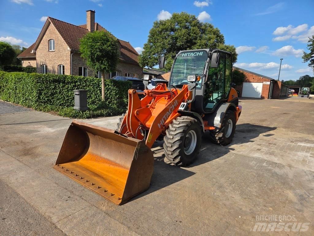 Hitachi ZW 75 Rataslaadurid