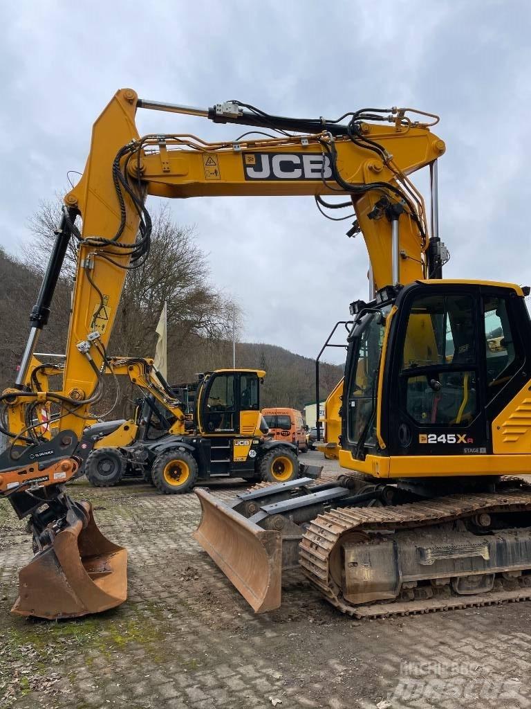 JCB 245 XR Roomikekskavaatorid