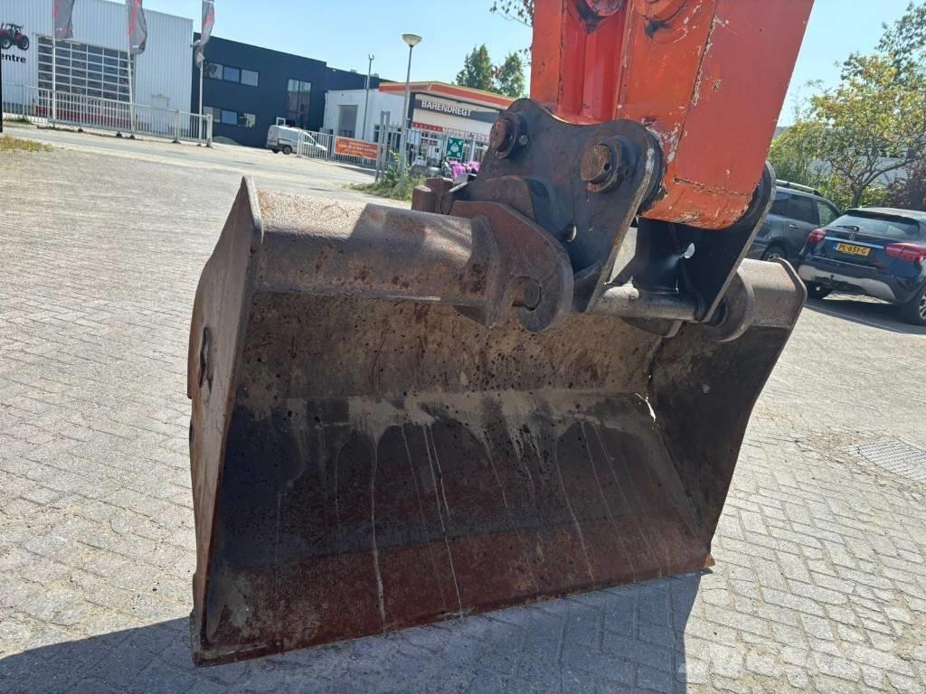 Hitachi ZX 170 W-3 Ratasekskavaatorid
