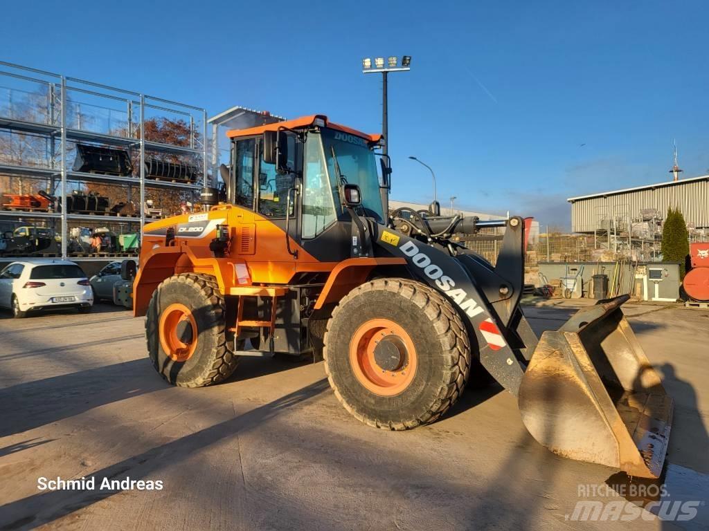 Doosan DL 200-5 Rataslaadurid