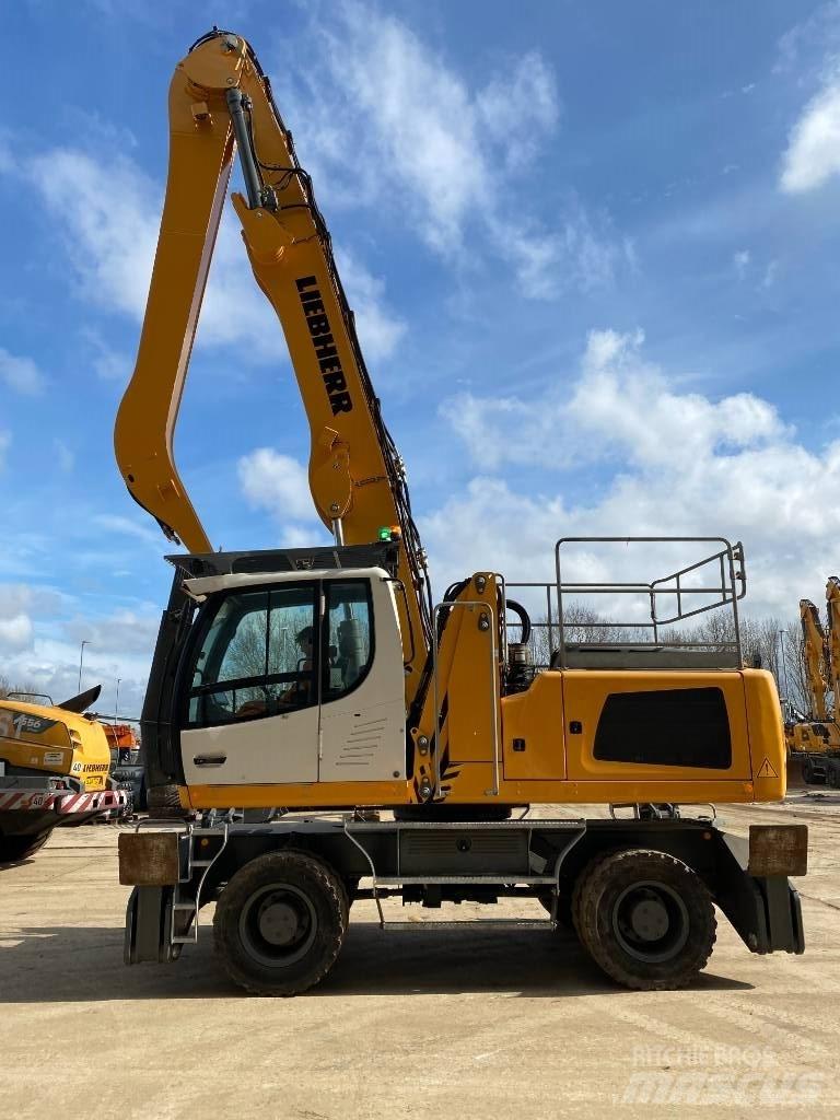 Liebherr LH 30 M Materjalikäitlusmasinad