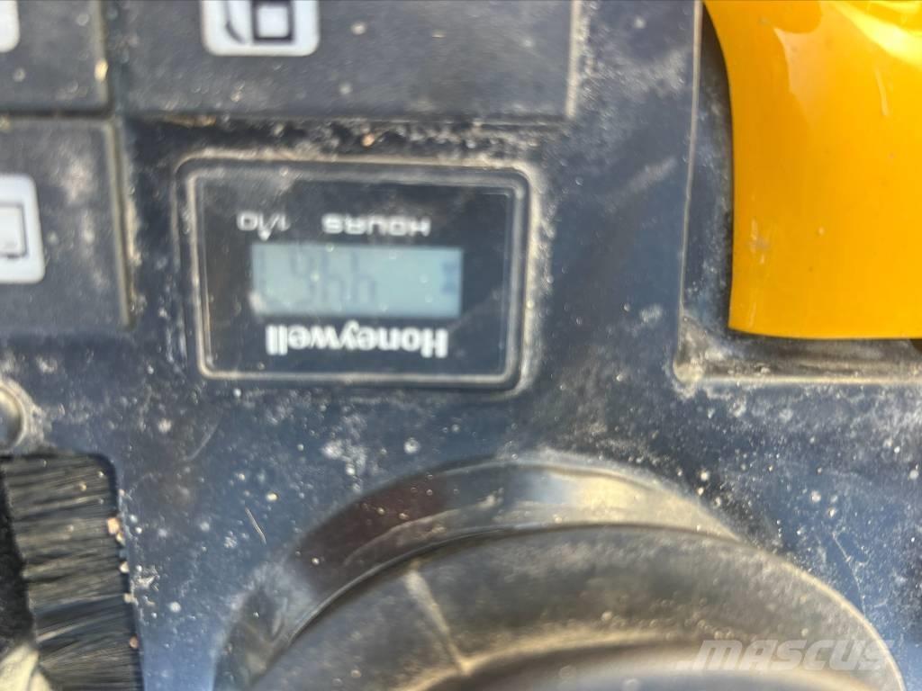 JCB 8010 CTS Miniekskavaatorid < 7 t