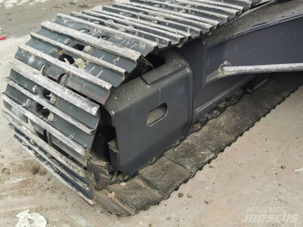 Doosan DX 225 LC Roomikekskavaatorid