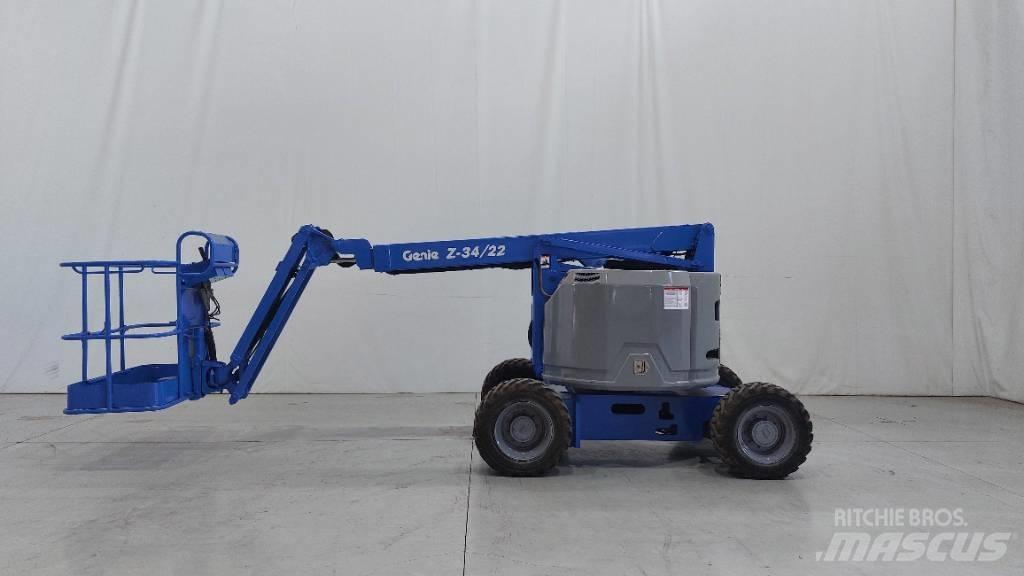 Genie Z 34/22 IC Iseliikuvad poomtõstukid