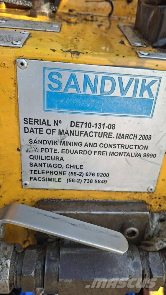 Sandvik DE710 Vertikaalsed puurmasinad