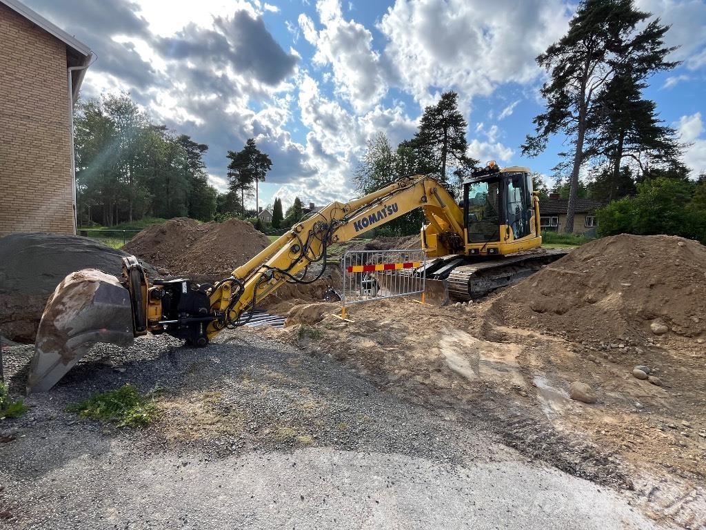 Komatsu PC138US-11 Roomikekskavaatorid