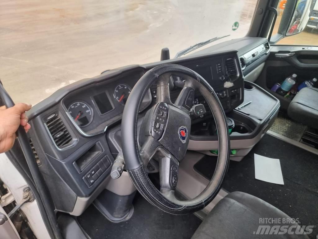 Scania R 450 Sadulveokid