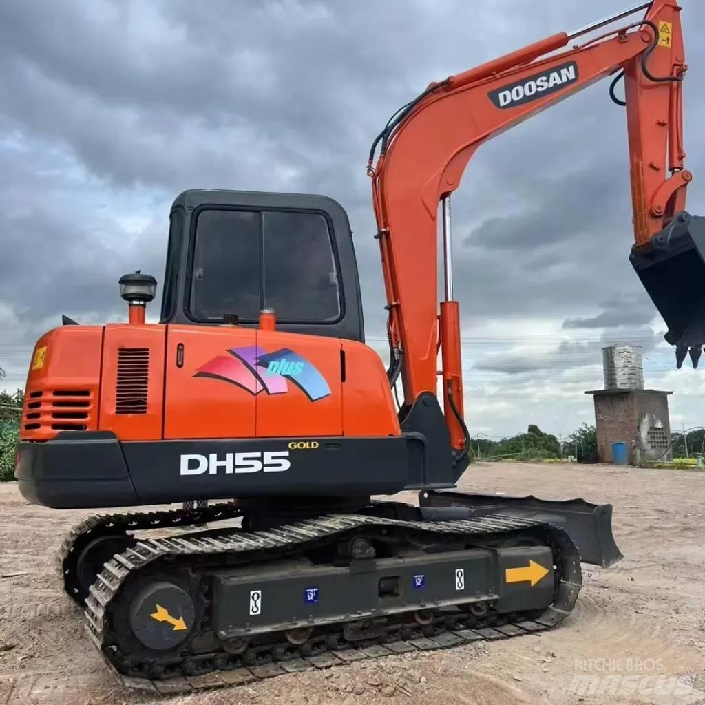 Doosan DH55 Miniekskavaatorid < 7 t