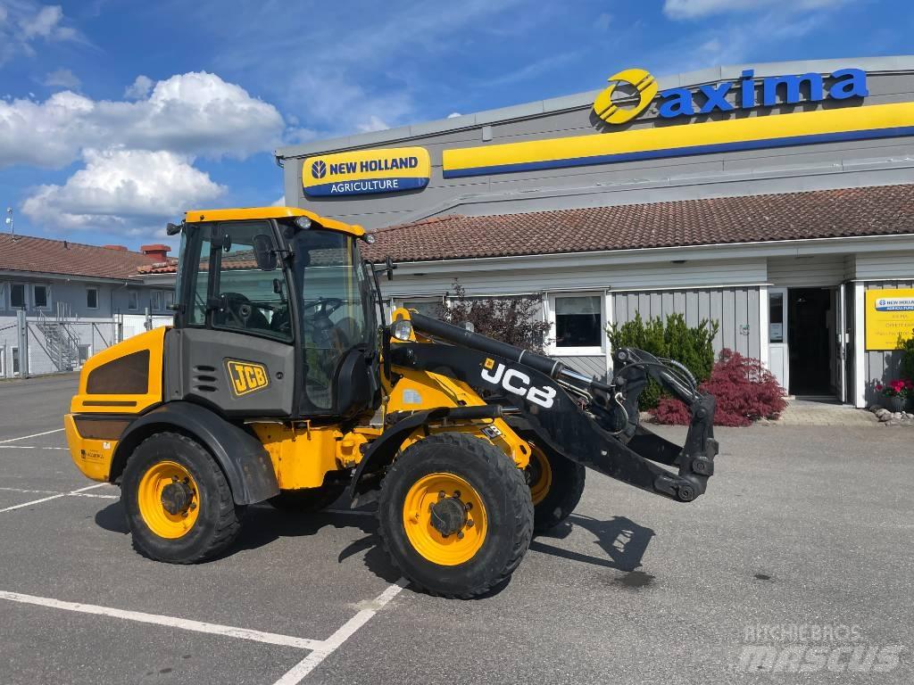 JCB 409 Rataslaadurid