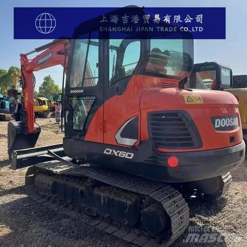 Doosan DX 60 Miniekskavaatorid < 7 t