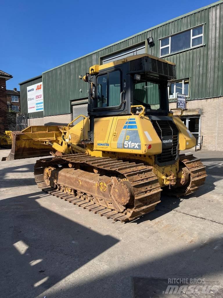 Komatsu D 51 PX-22 Buldooserid