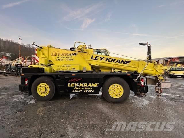 Terex AC 30 City Maastikutõstukid