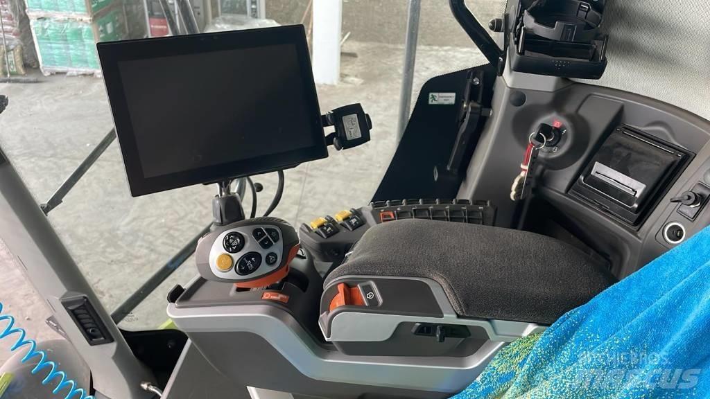 CLAAS LEXION 7700 TT Teraviljakombainid