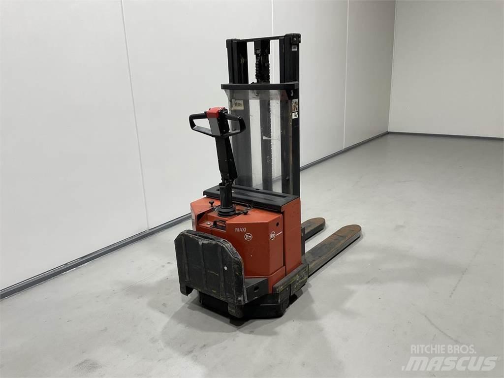 BT PSS 1200 Platvormiga virnastajad