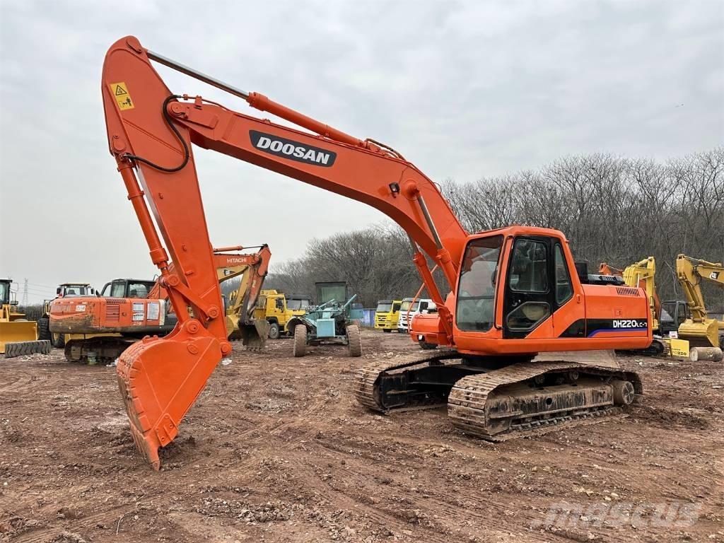 Doosan DH 220 Roomikekskavaatorid