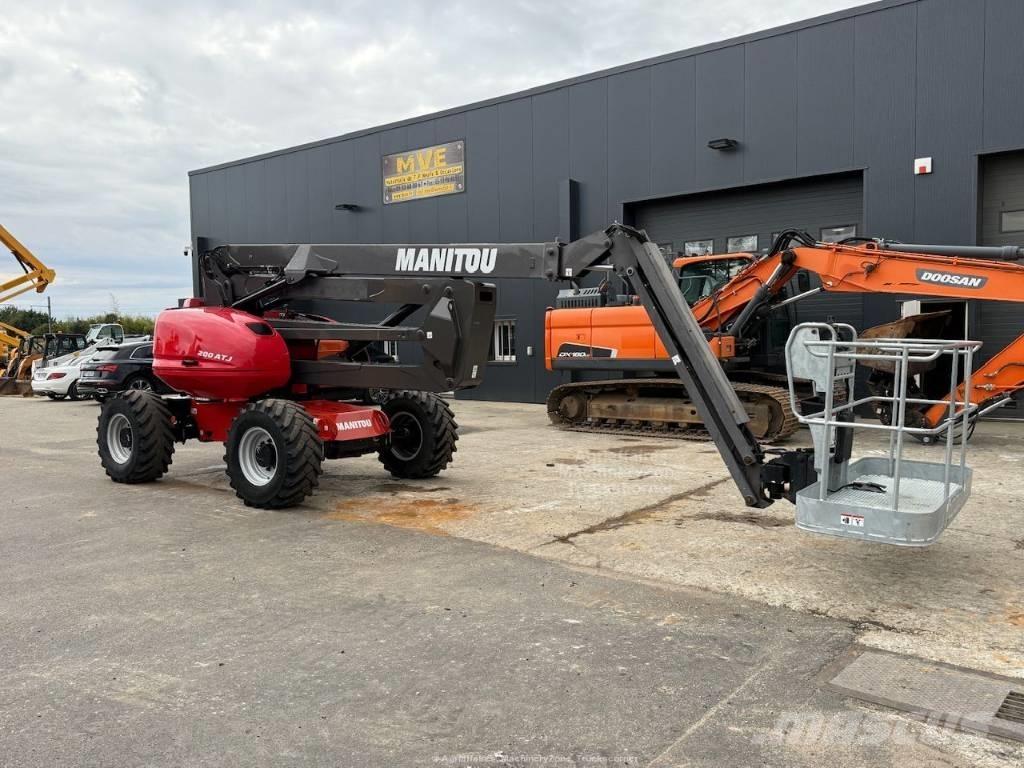 Manitou ATJ 200 Teleskoop poomtõstukid