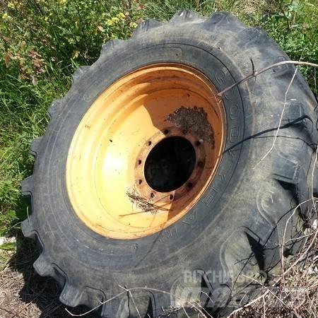 Case 580 SLE Jante Rehvid, rattad ja veljed