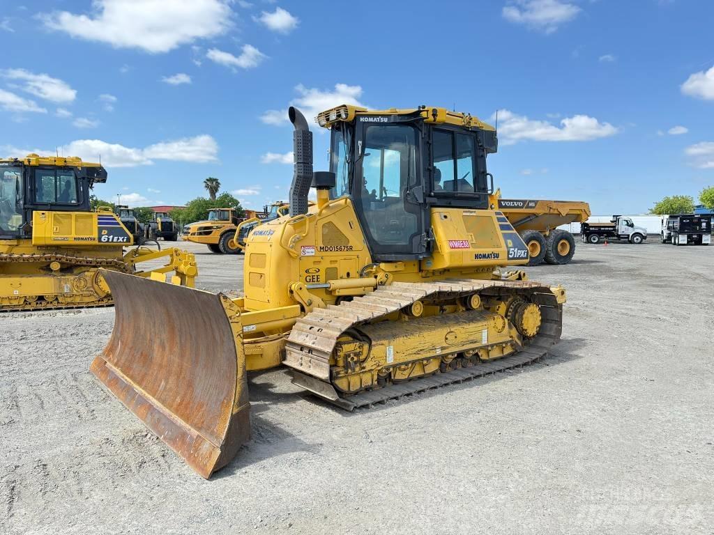 Komatsu D51PXi-24 Buldooserid