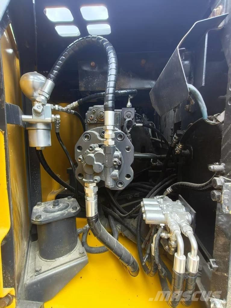 Sumitomo SH120 Roomikekskavaatorid