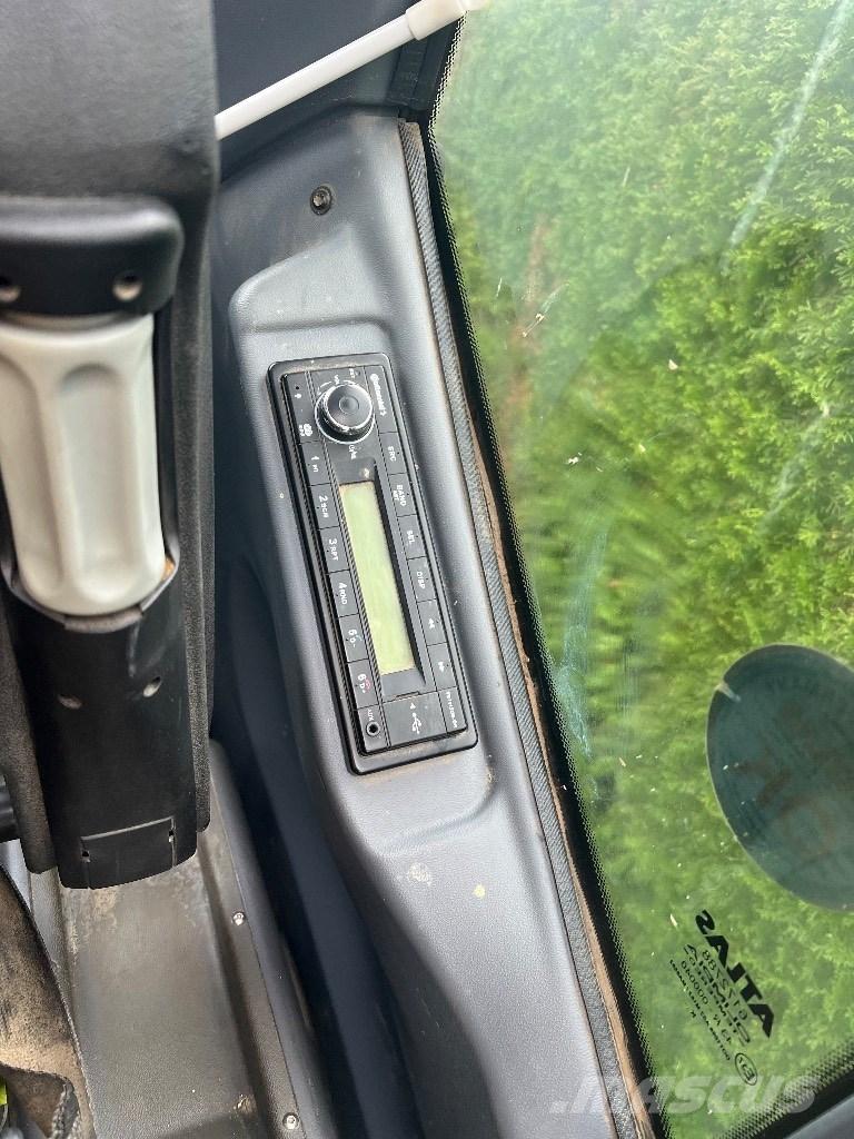 Atlas 140 W Ratasekskavaatorid