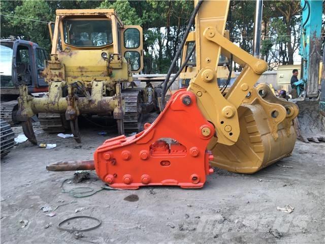 CAT 325 C Roomikekskavaatorid