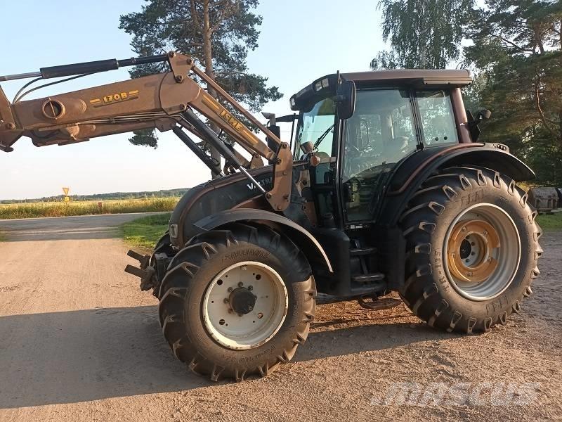 Valtra N 141 Traktorid