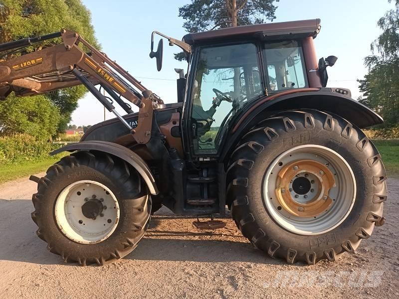 Valtra N 141 Traktorid