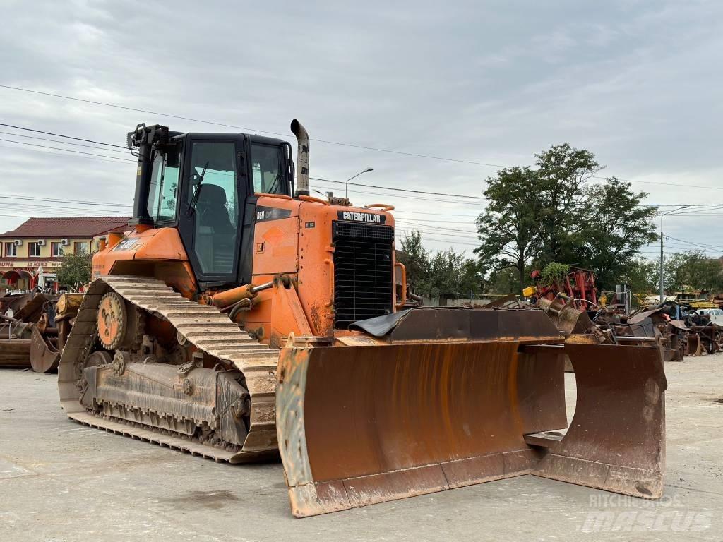CAT D 6 N LGP Buldooserid