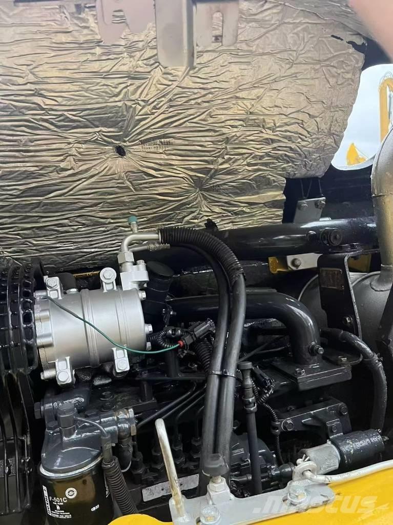 Komatsu PC 78 Roomikekskavaatorid
