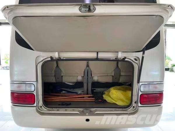 Toyota Coaster Bus Väikebussid