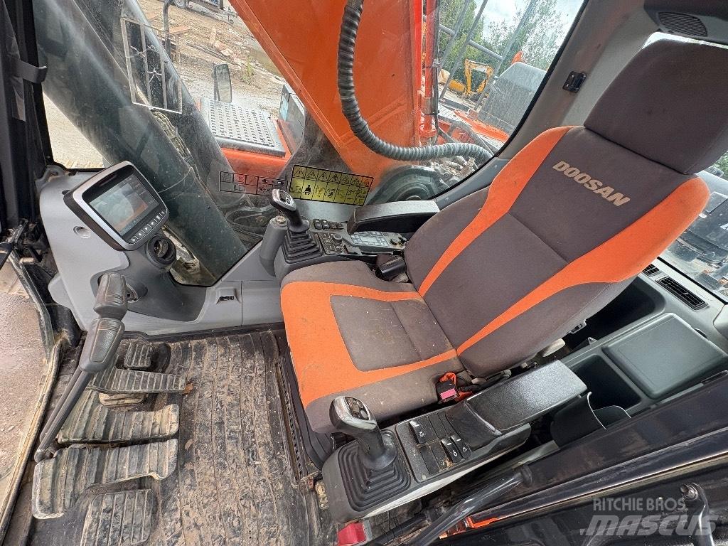 Doosan DX380LC-5 Roomikekskavaatorid