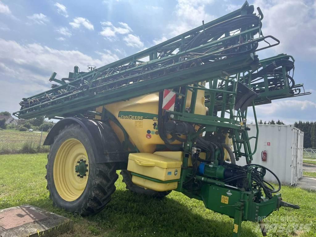 John Deere 840 i Haagispritsid