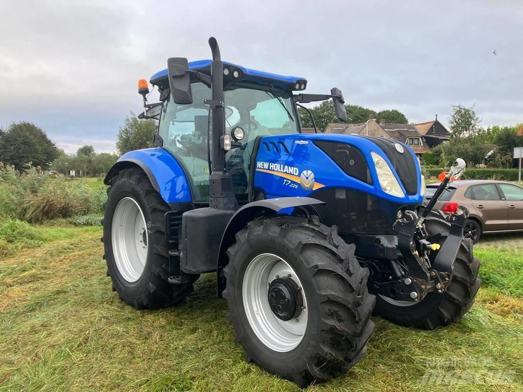 New Holland T7.225 Traktorid
