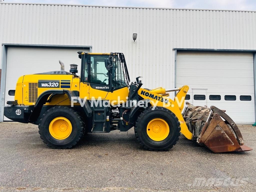 Komatsu WA320 Rataslaadurid