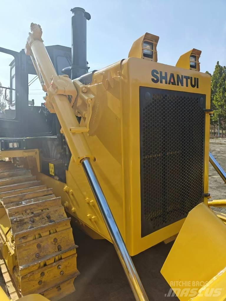 Shantui SD 32 Buldooserid