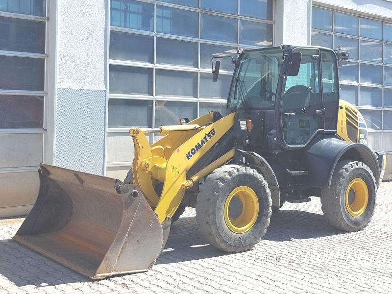 Komatsu WA 100 M-7 Kompaktlaadurid