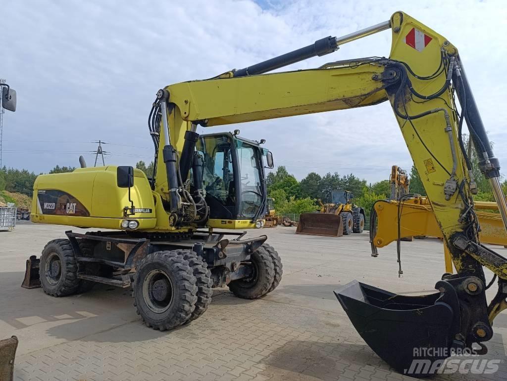 CAT M 322 D Ratasekskavaatorid