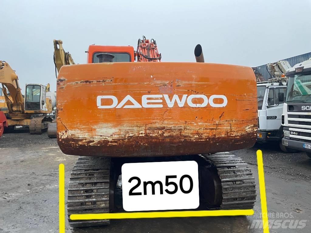 Daewoo Solar 220 LC Roomikekskavaatorid
