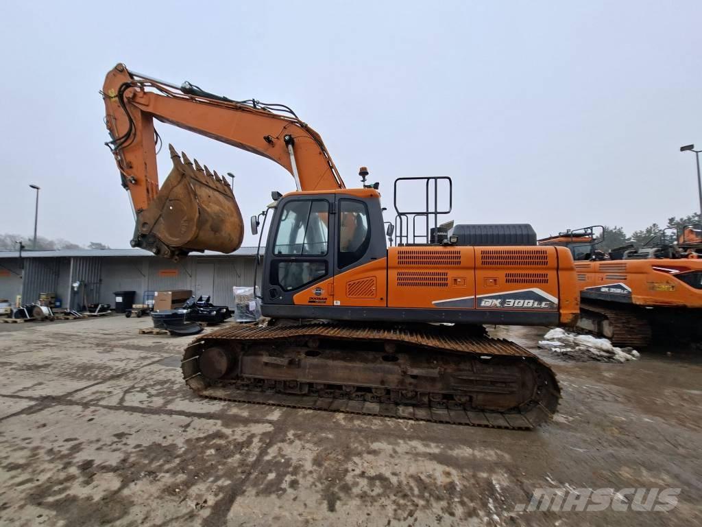 Doosan DX 300 LC-7 Roomikekskavaatorid