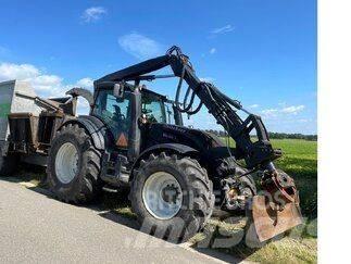 Valtra T 214 D Traktorid